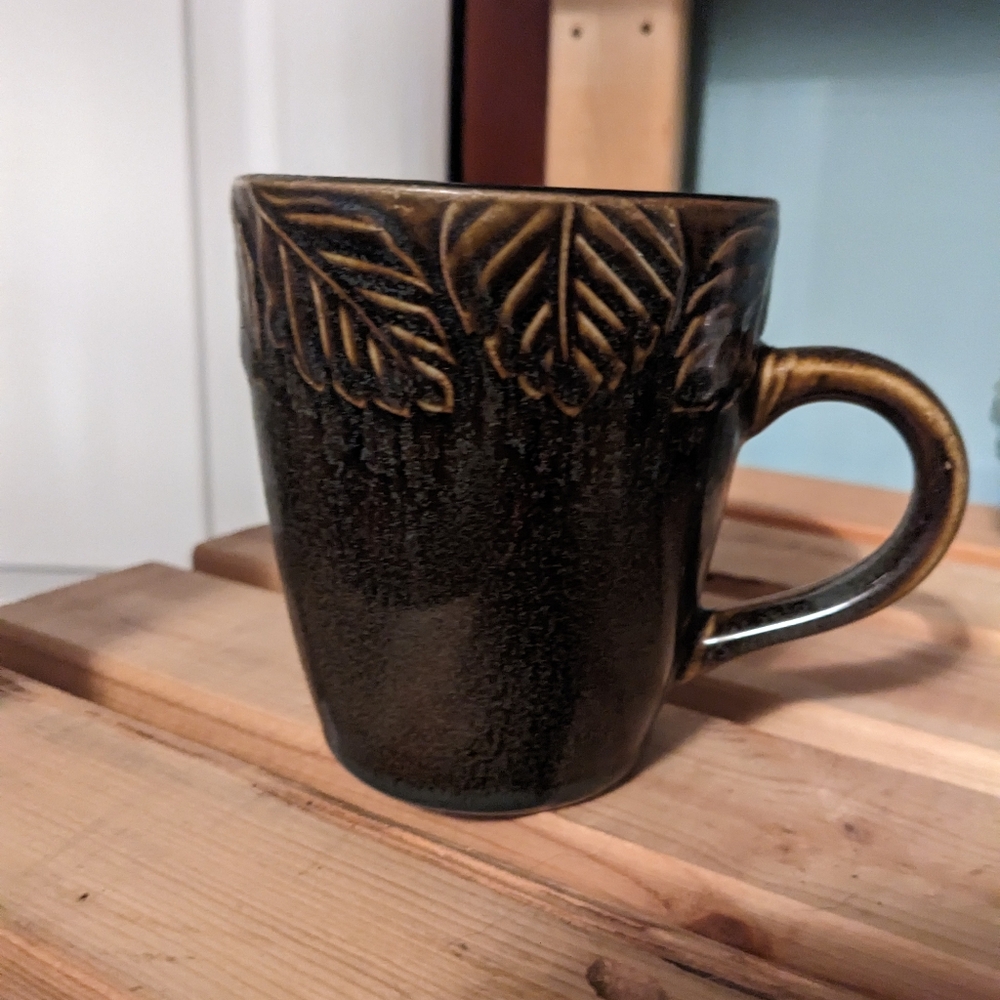 Gibson brown leaves coffee mug ref#mark
